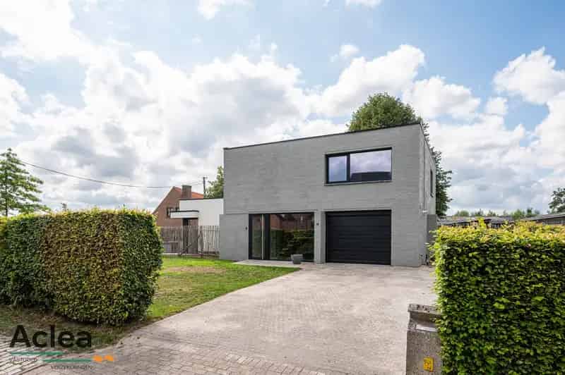Gerenoveerde woning te Adegem 3 slaapkamers garage tuin