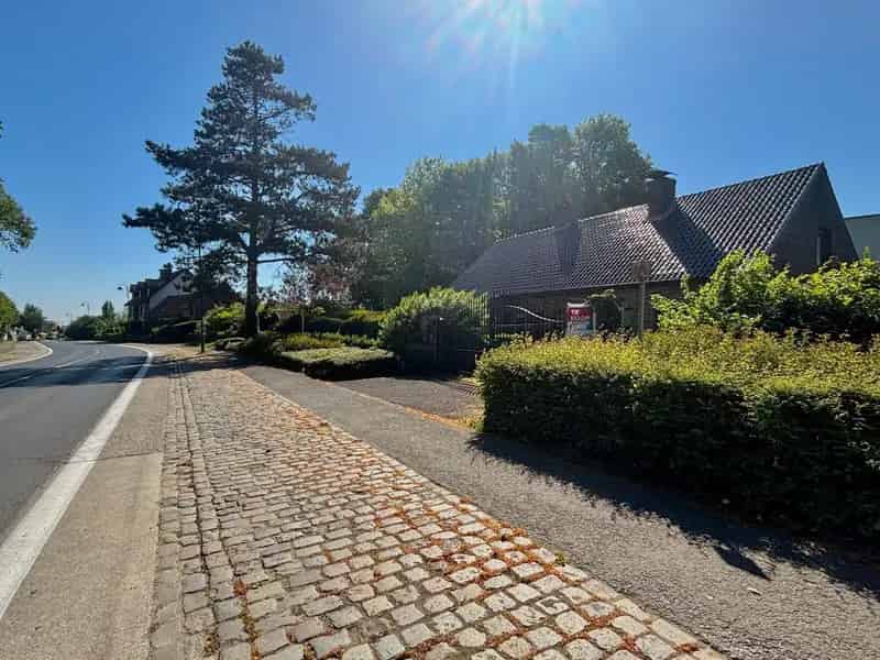 Ruime Charmante Villa met Mooie Tuin 1549m²