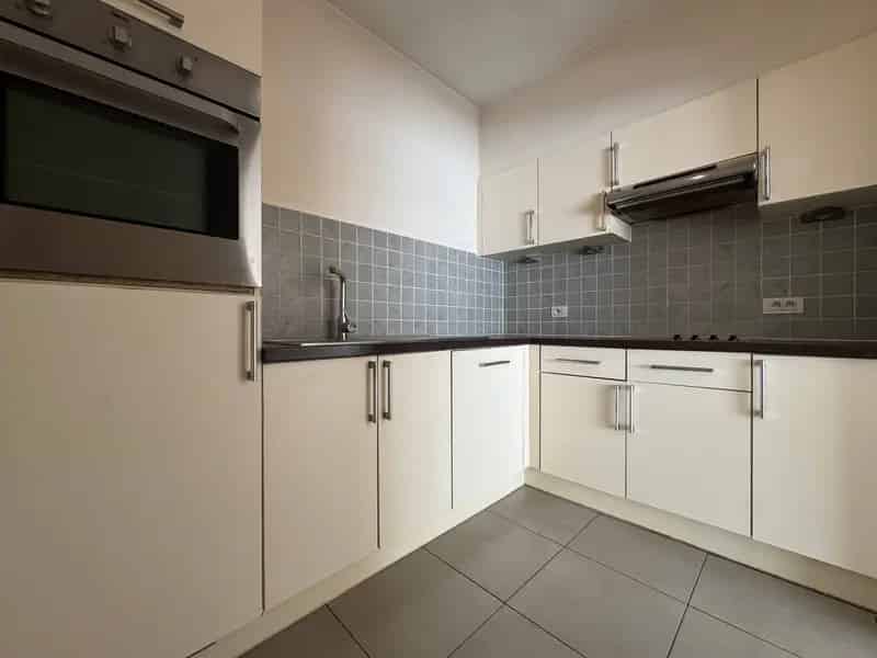 Appartement te huur Oostende: Instapklaar 2 slaapkamers nabij strand