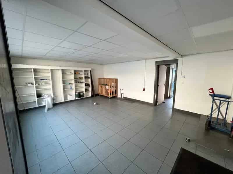 Huis te koop: Renovatieproject met gerenoveerd gelijkvloers
