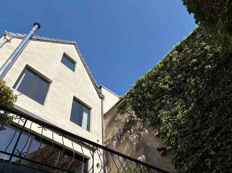 Huis te huur: Energiezuinige woning met zonnepanelen en 2 wooneenheden