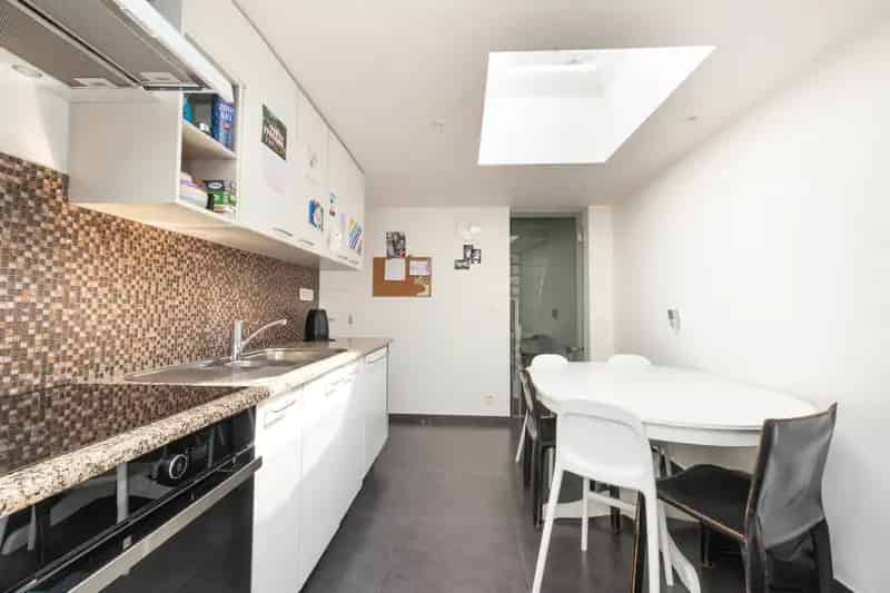 Huis te huur Anderlecht 150m² met atelier 100m²