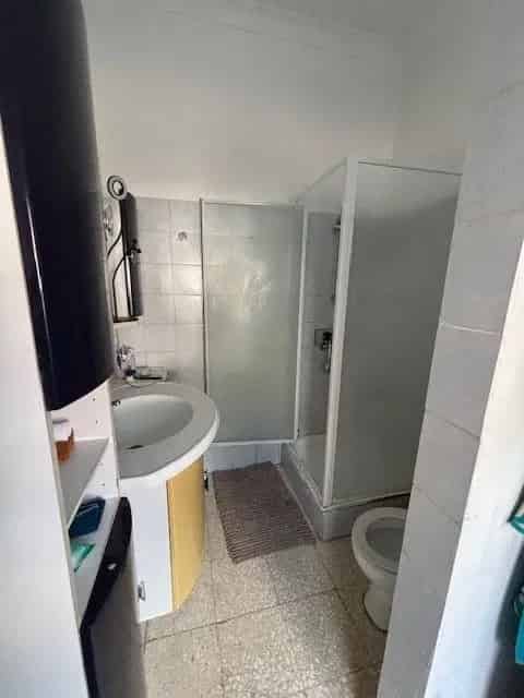 Te renoveren woning 2 slaapkamers nabij Astridpark