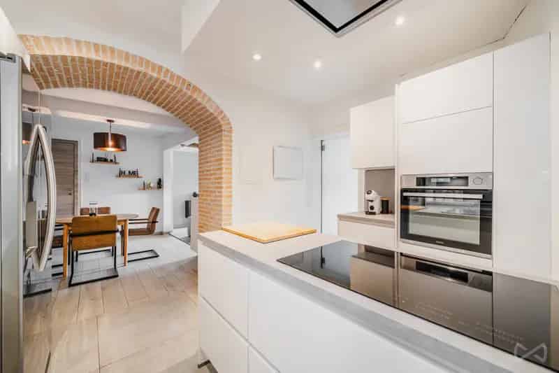 Gerenoveerde woning te Namêche - 3 slaapkamers - Tuin - Garage