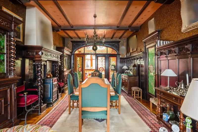 Uniek Art Deco Herenhuis te Lier met Zwembad