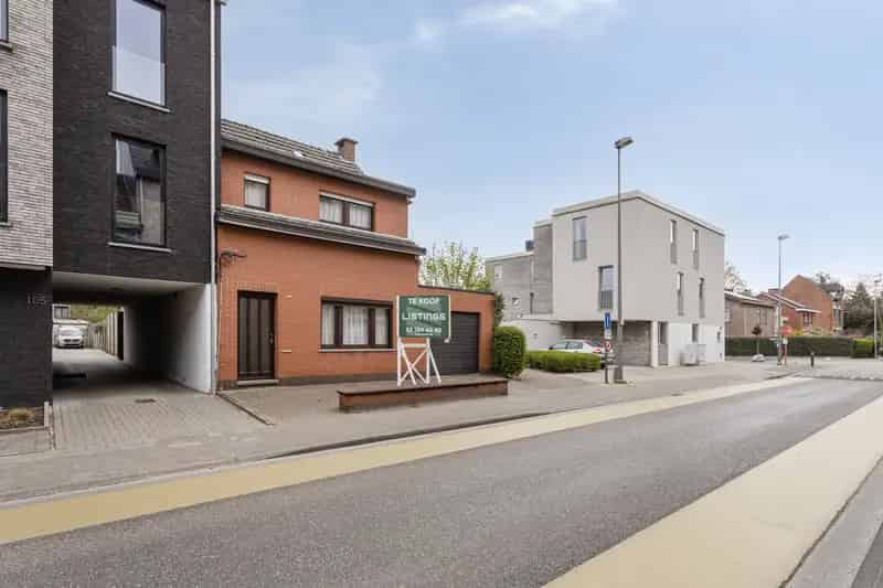 Halfopen Bebouwing te Moderniseren Wommelgem