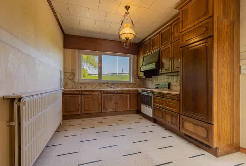 Huis te koop Breendonk: 5 slaapkamers, te renoveren