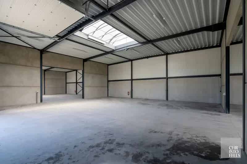 Nieuwe KMO unit 225m² te Lanklaar