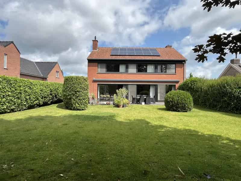 Ruime Villa te Koop nabij Maldegem Centrum