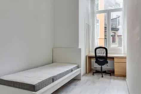 Modern Gemeubileerd Appartement 3 slaapkamers Schaerbeek
