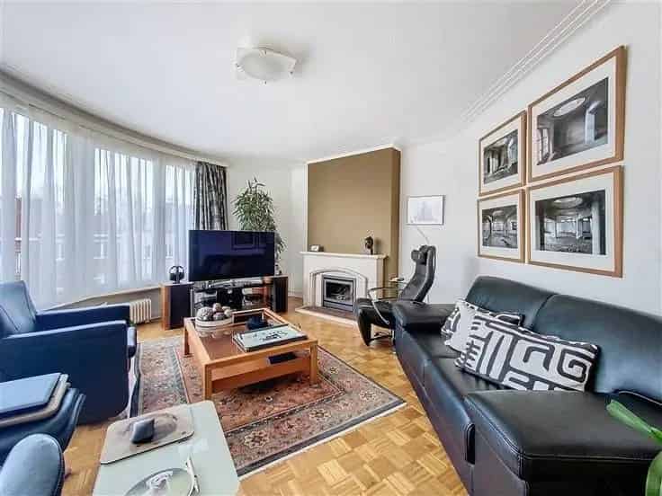 Appartement Te Koop 90m2 Gerenoveerd Rustige Buurt