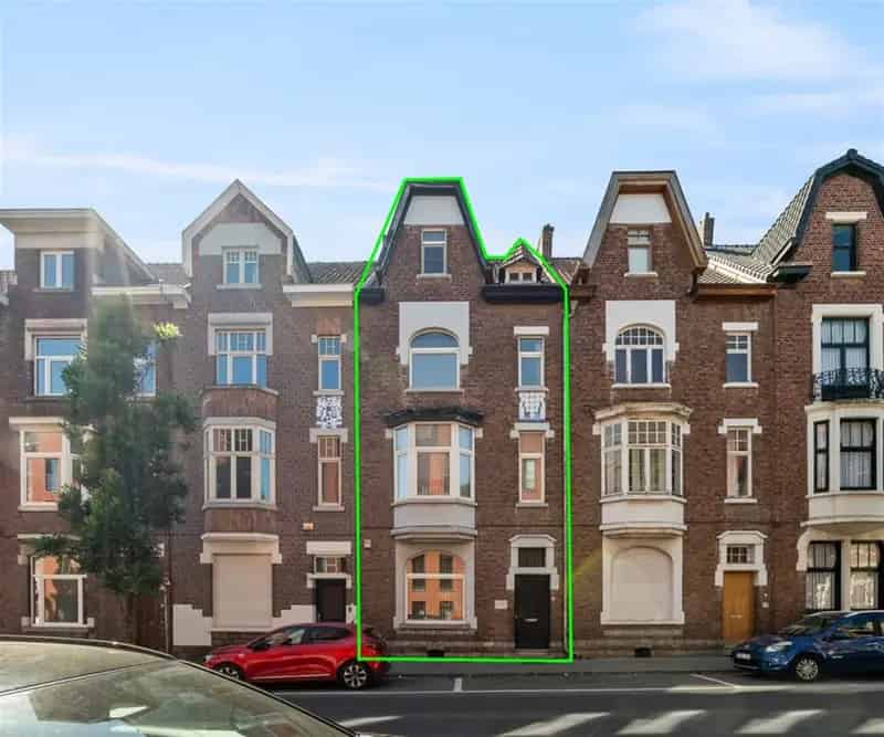 Herenhuis te koop Sint Truiden: 319m², 4 slaapkamers, charme en comfort