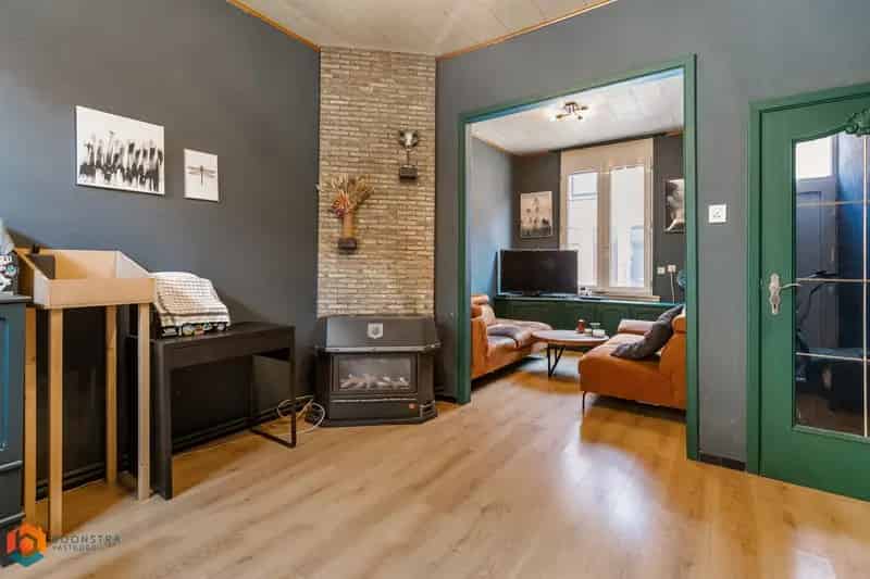 Op te frissen woning te Lier - 2 slaapkamers - Nabij centrum