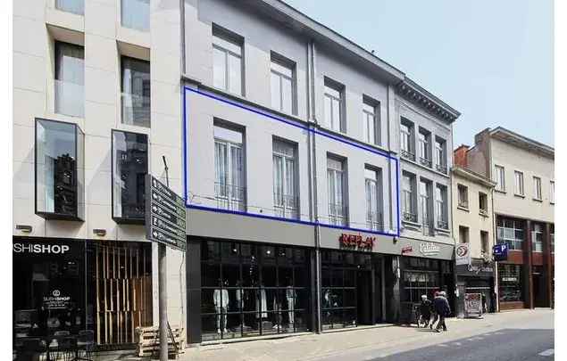 Huur 2 slaapkamer appartement van 100 m² in Antwerp