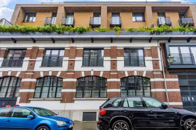 Appartement te huur Sint-Gillis - 3 slaapkamers - Nabij tram 81 en station