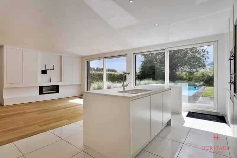 Villa te koop Lokeren: statige architectuur en moderne stijl