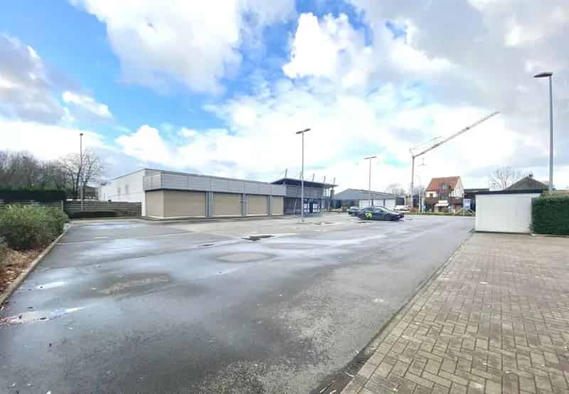 Handelspand te huur Zele 1196m²
