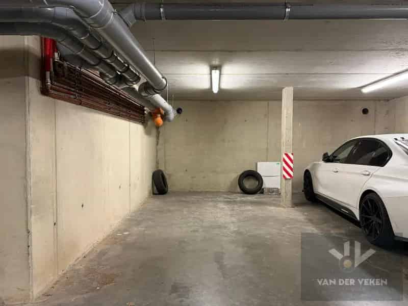 Garage te koop nabij centrum