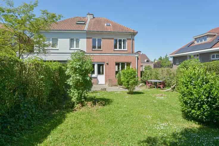 Huis Te Koop Stokkel 3 Slaapkamers Grote Tuin