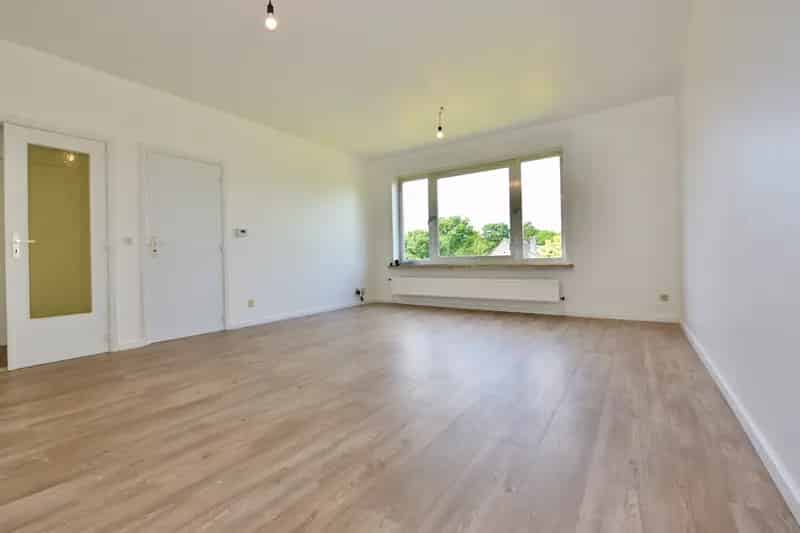 Appartement te huur Eeklo 2 slaapkamers terras gerenoveerd