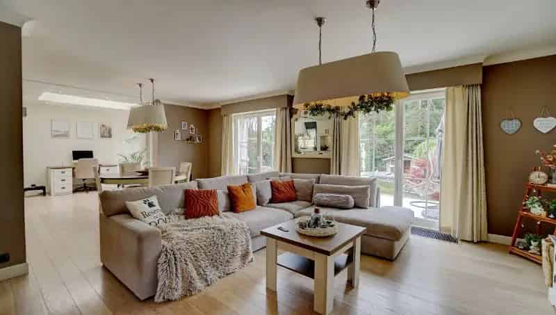 Gelijkvloerse woning 164m² 11a80ca