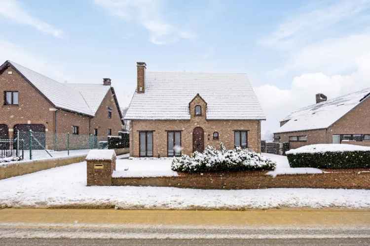 Te koop luxe woning in Assent met ingerichte studio en tuin