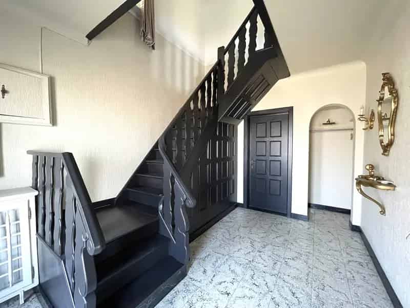 Ruime Woning 4 Slaapkamers Zuidtuin 3760m2