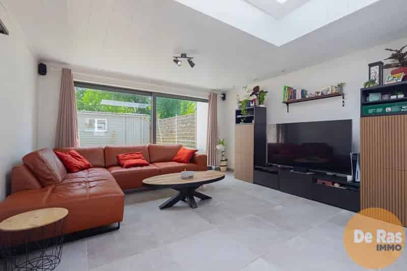 EREMBODEGEM - Instapklare gezinswoning met modern comfort