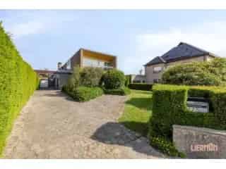 Villa te koop Nieuwerkerken - Jaren 60 charme