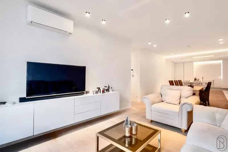 Appartement te huur Centrum 2 slaapkamers Tuin Zwembad