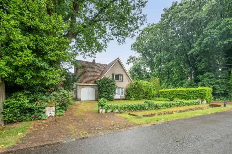 Charmante woning te renoveren 9a75ca