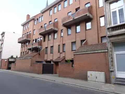Appartementen Kerkstraat 103 8-1-4 slaapkamers 5 verdiepingen lift 1983