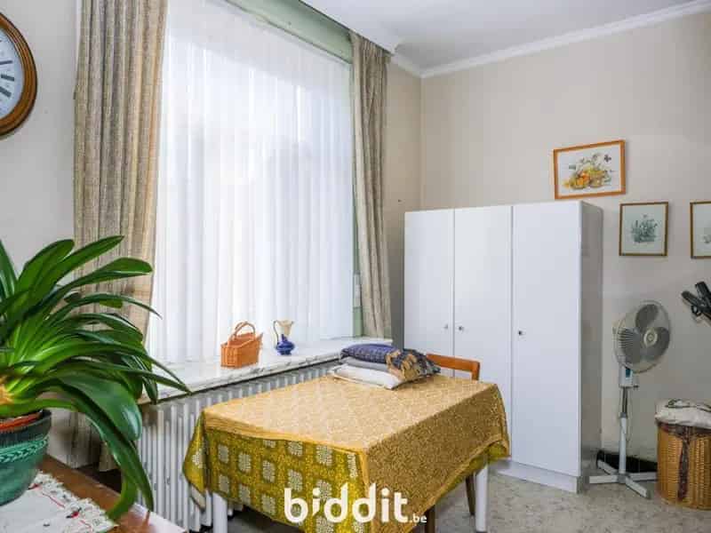 Rijwoning 5 slaapkamers Diepe Tuin Instapklaar