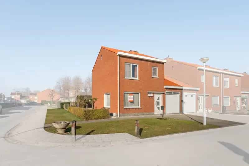 Instapklare gezinswoning met tuin Ardooie