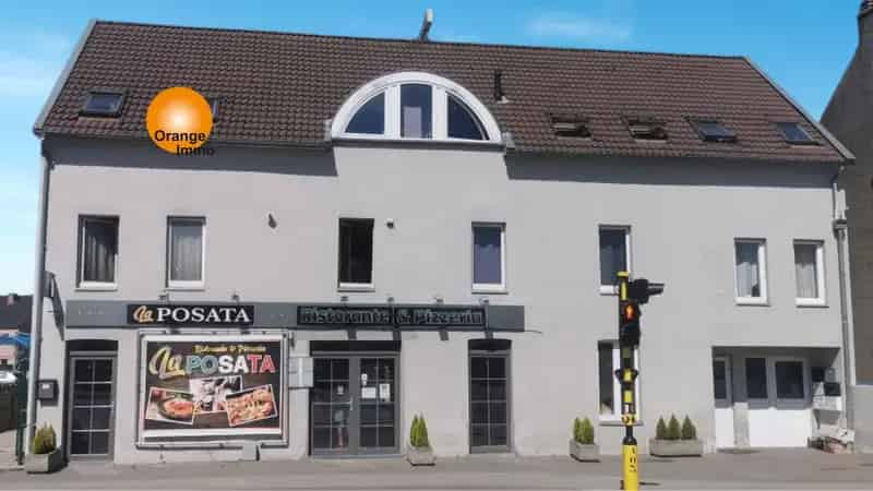 Opbrengstpand met Handelspand en Appartementen