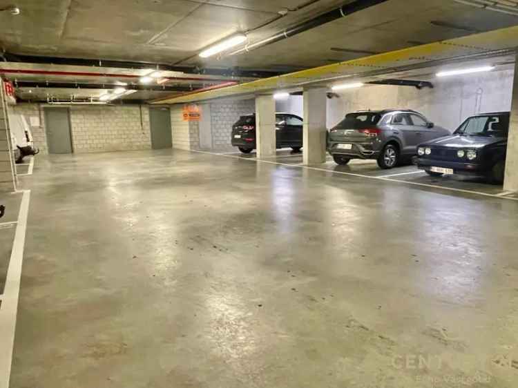 Huur parkeerplaats in moderne afgesloten parkeergarage Oud-Turnhout