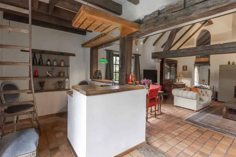 Te renoveren hoeve Wambeek 23 are tuin