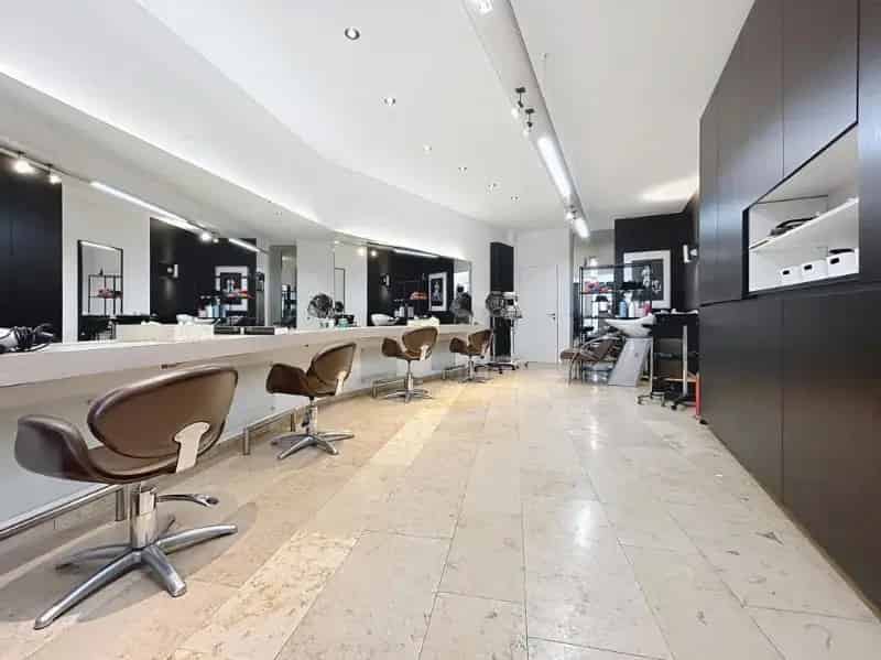 Handelspand met Woonst te Koop Roeselare