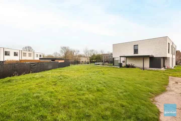 Bouwgrond te Koop Lede Rustige Straat Nabij Centrum