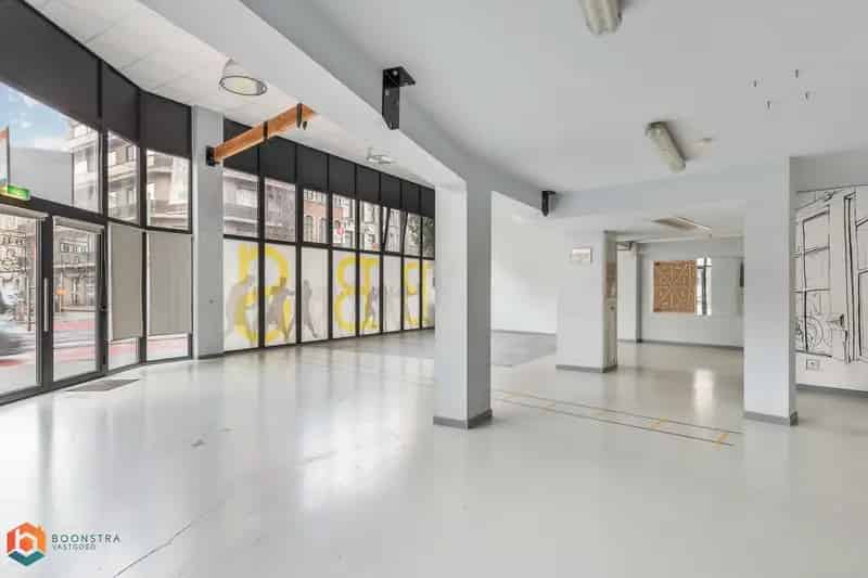 Handelspand met Studio te Borgerhout Uitstekende Visibiliteit