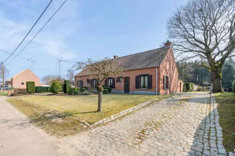 Hoevelaan 37 are 4 slaapkamers landelijke stijl
