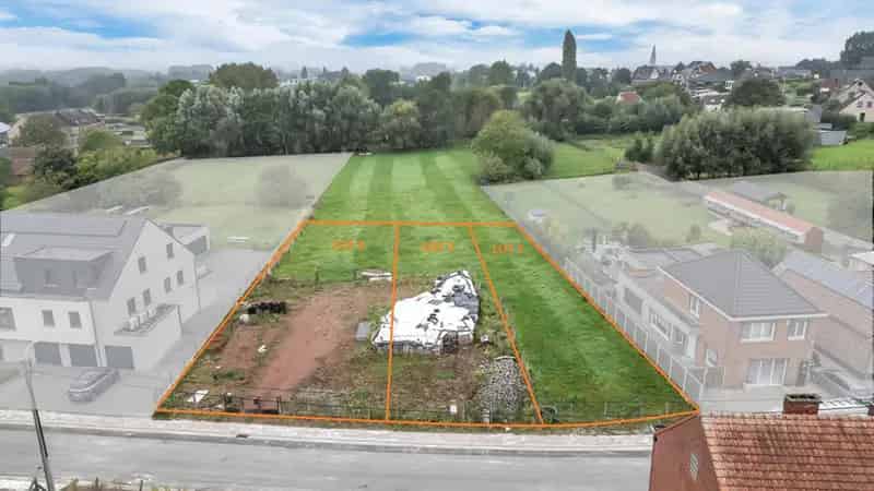 Bouwgrond Pamel 5a 20ca Halfopen Bebouwing