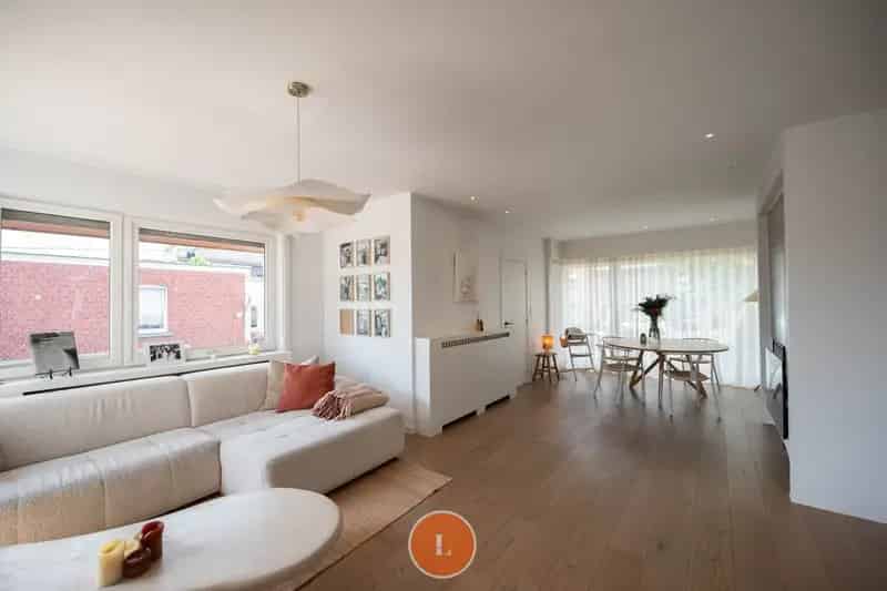 Gerenoveerde Halfopen Woning Kortrijkstraat 8930 Menen