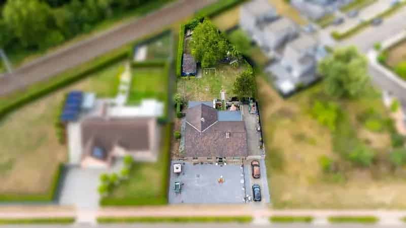 Ruime Gelijkvloerse Woning 3 Slaapkamers Garage Tuin Hasselt Kermt