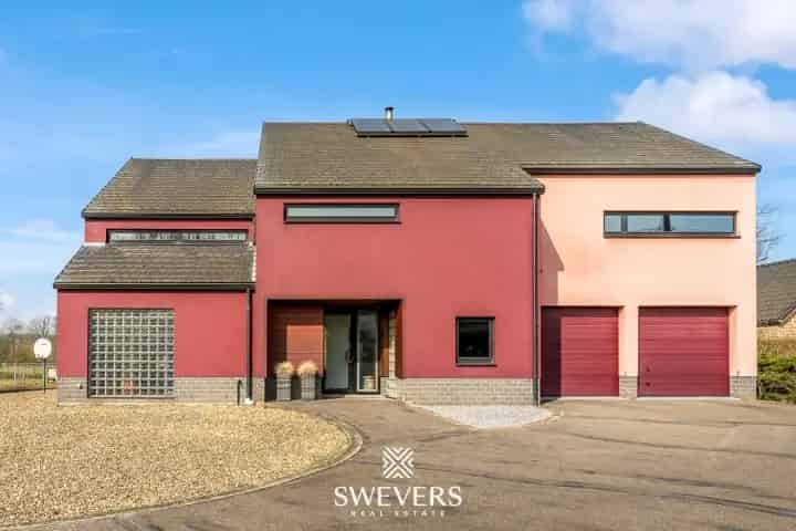 Ruime woning 469m2 met zwembad en grote tuin te Bolderberg