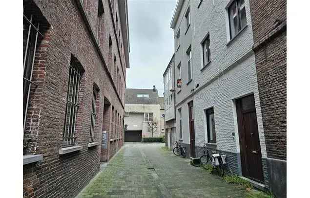 Huur 6 slaapkamer huis van 123 m² in Ghent