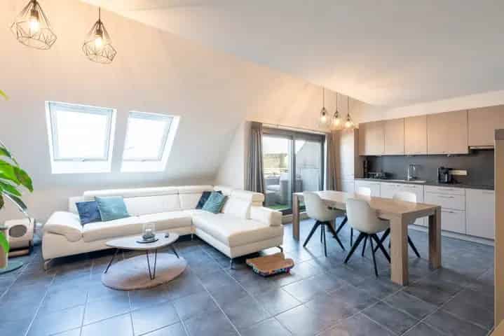 Appartement te koop Zele - Recent en ruim met lift