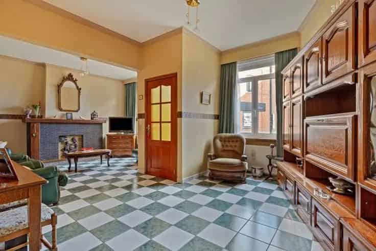 Ruime Rijwoning te Koop in Centrum Hoegaarden