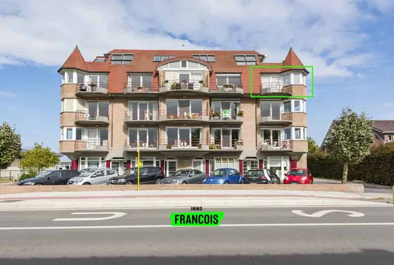 Instapklaar Appartement Kaaskerke met Garage en Balkon