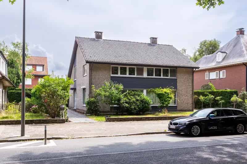 Charmante Halfopen Bebouwing Volledige Aanbod